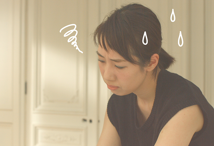 Băn khoăn của mẹ khi t&atilde; &ocirc;m kh&iacute;t hoặc tr&agrave;n