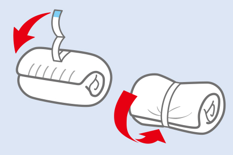 C&aacute;ch th&aacute;o t&atilde; quần Moony - Cố định miếng t&atilde; bằng băng d&iacute;nh